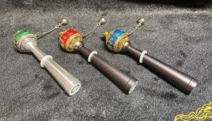 Hand-cranked prayer wheel