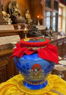 Naga Treasure Vase (L)